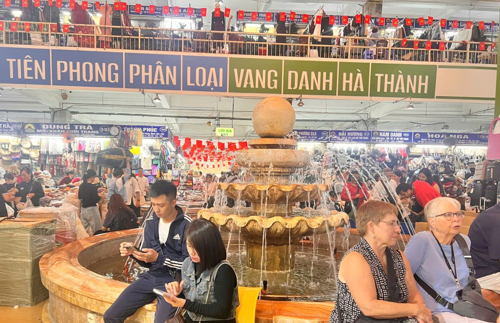 Mô hình “Chợ không rác thải” ở chợ Đồng Xuân